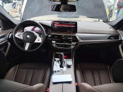 BMW 5 Series 530Li Premier M Sport Package - ფოტო 9