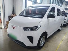 Wuling Yangguang 2024 300km Comfort Passenger Van 75kW - ფოტო 1