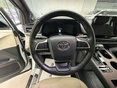 Toyota Grevias 2.5L Hybrid Premium Plus Edition - ფოტო 2