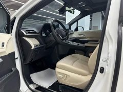Toyota Grevias 2.5L Hybrid Premium Plus Edition - ფოტო 6