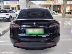 Tesla Model Y Rear-Wheel Drive - ფოტო 5