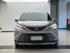 Toyota Sienna 2.5L Hybrid Premium Luxury Edition - ფოტო 10