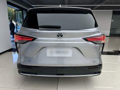 Toyota Sienna 2.5L Hybrid Premium Luxury Edition - ფოტო 15