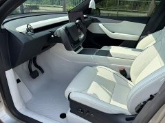 Tesla Model Y L 2025 Long Range All-Wheel Drive - ფოტო 11