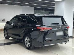 Toyota Sienna 2.5L Hybrid AWD Premium - ფოტო 9