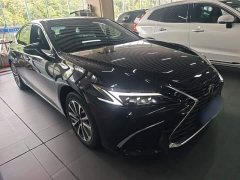 Lexus ES 200 Premium Edition - ფოტო 3