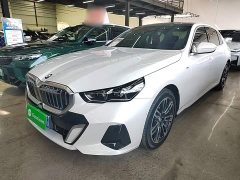BMW 5 Series 525Li M Sport Package - ფოტო 1