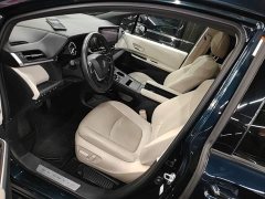 Toyota Gravia 2.5L Hybrid Premium Welfare Plus Edition - ფოტო 14