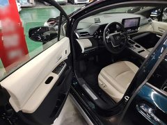 Toyota Gravia 2.5L Hybrid Premium Welfare Plus Edition - ფოტო 15