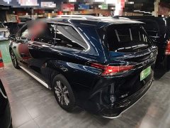 Toyota Gravia 2.5L Hybrid Premium Welfare Plus Edition - ფოტო 4