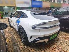 Xiaomi YU7 Four-Wheel Drive Pro - ფოტო 4