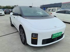 Li Auto i6 Four-Wheel Drive Standard Edition - ფოტო 3