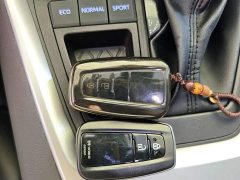 Toyota RAV4 2.0L CVT FWD Fashion Plus - ფოტო 8