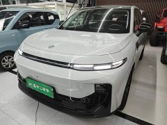 Leapmotor B10 510 Pleasure Edition - ფოტო 1