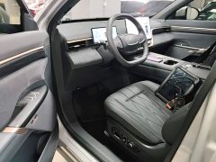 BMW eπ008 2025 210Ultra Ruoyi Edition 5-seater - ფოტო 15