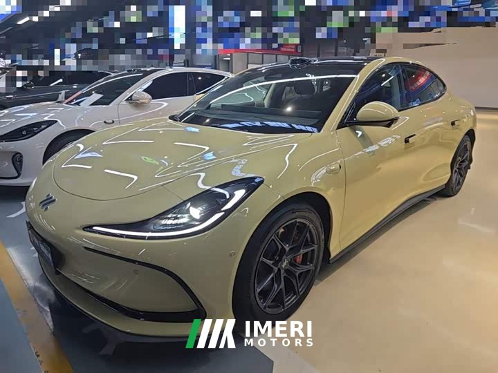 IM Motors Zhiji L6 2024 Max Ultra Performance Edition - ავტომობილი ჩინეთიდან
