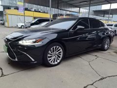 Lexus ES 2021 300h Premium Edition - ფოტო 1