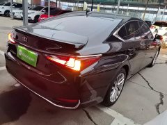 Lexus ES 2021 300h Premium Edition - ფოტო 6