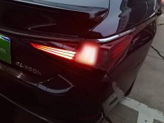 Lexus ES 2021 300h Premium Edition - ფოტო 7