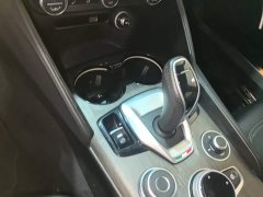 Alfa Romeo Giulia 2022 2.0T 280HP Ti Driving Control Edition - ფოტო 13