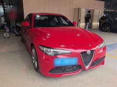 Alfa Romeo Giulia 2022 2.0T 280HP Ti Driving Control Edition - ფოტო 3