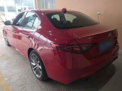 Alfa Romeo Giulia 2022 2.0T 280HP Ti Driving Control Edition - ფოტო 4