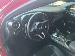 Alfa Romeo Giulia 2022 2.0T 280HP Ti Driving Control Edition - ფოტო 9
