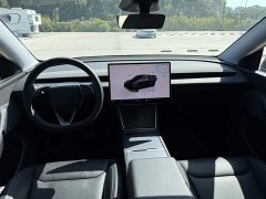 Tesla Model Y Rear-Wheel Drive - ფოტო 12