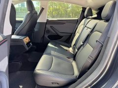 Tesla Model Y Rear-Wheel Drive - ფოტო 14
