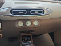 Wuling Hongguang MINIEV Fourth Generation Four-Door Advanced Edition - ფოტო 12