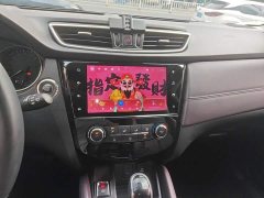 Nissan Qashqai 2.0L CVT Luxury - ფოტო 12