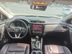 Nissan Qashqai 2.0L CVT Luxury - ფოტო 9