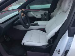 Tesla Model Y L 2025 Long Range All-Wheel Drive - ფოტო 14
