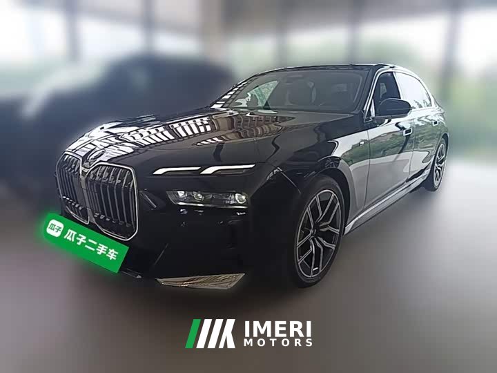 BMW 7 Series 2023 735Li M Sport Package - ავტომობილი ჩინეთიდან