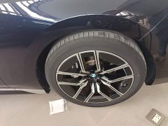 BMW 7 Series 2023 735Li M Sport Package - ფოტო 11