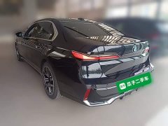 BMW 7 Series 2023 735Li M Sport Package - ფოტო 6