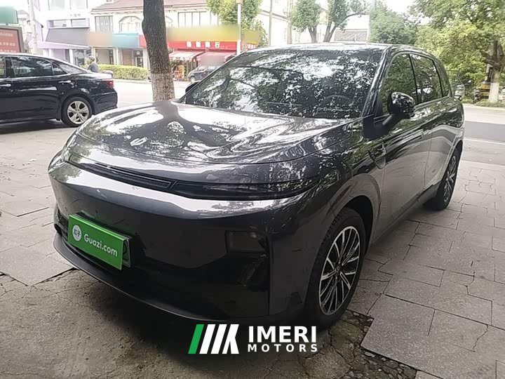 Leapmotor B10 510 Pleasure Edition - ავტომობილი ჩინეთიდან
