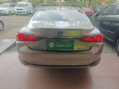 Lexus ES 200 Luxury - ფოტო 5