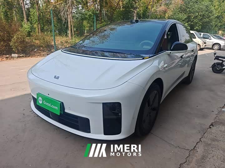 Li Auto i6 2025 Two-Wheel Drive Standard - ავტომობილი ჩინეთიდან