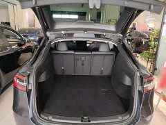 Tesla Model Y Rear-Wheel Drive - ფოტო 18