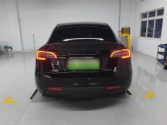 Tesla Model Y Long Range All-Wheel Drive - ფოტო 5