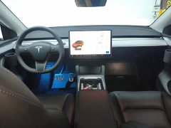 Tesla Model Y Long Range All-Wheel Drive - ფოტო 9