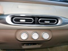 Wuling Hongguang MINIEV Fourth Generation Four-Door Advanced Edition - ფოტო 12
