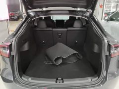 Tesla Model Y 2022 Facelift Rear-Wheel Drive - ფოტო 18