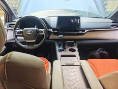 Toyota Sienna 2021 2.5L Hybrid Luxury - ფოტო 9