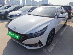 Hyundai Elantra 1.5L CVT Luxury - ფოტო 1