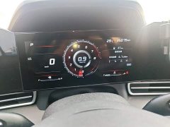 Hyundai Elantra 1.5L CVT Luxury - ფოტო 11