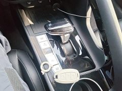Hyundai Elantra 1.5L CVT Luxury - ფოტო 13