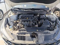 Hyundai Elantra 1.5L CVT Luxury - ფოტო 19