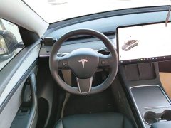 Tesla Model Y Rear-Wheel Drive - ფოტო 10